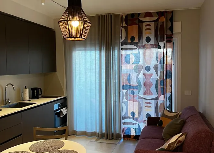 La Perla Di - Private Parking Bari