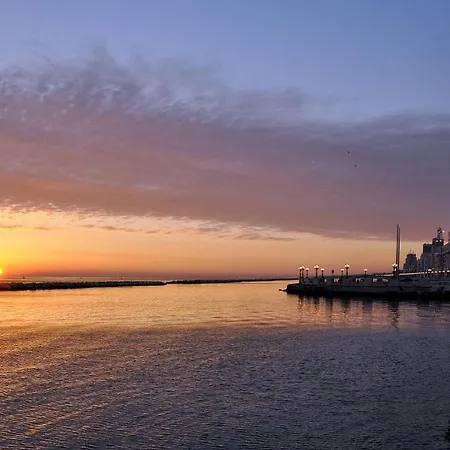 La Perla Di - Private Parking Μπάρι